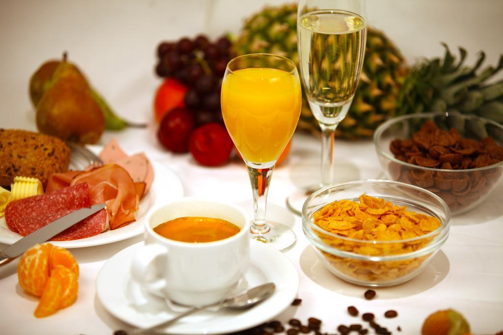 Hotel Zur Pfalz Kandel Ngoại thất bức ảnh