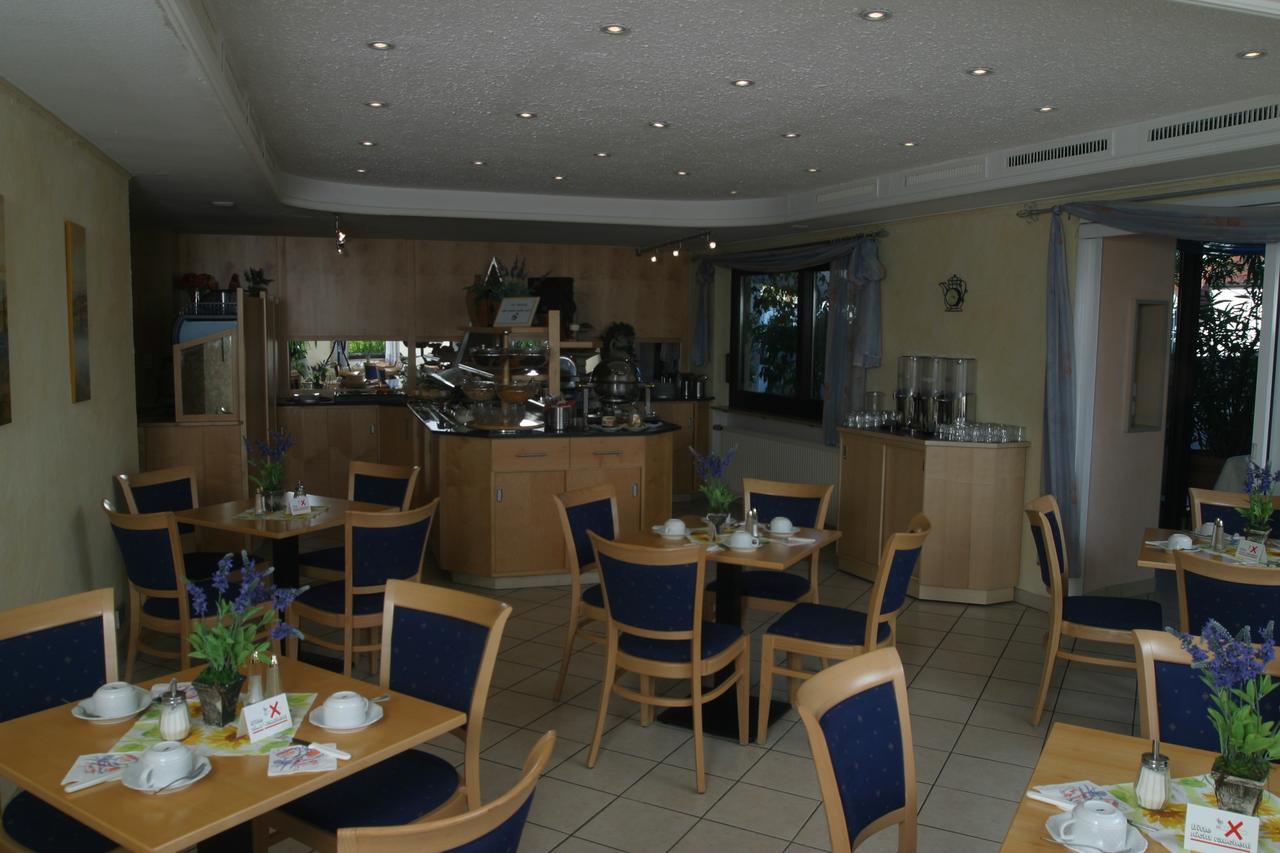 Hotel Zur Pfalz Kandel Ngoại thất bức ảnh